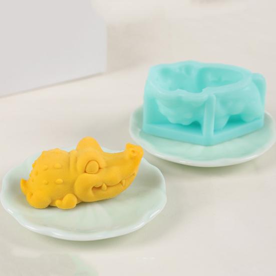 Animal Ice Cube Tray Silicone Crocodile Ice Mold Reusable Cute Cat Capybara Ice Cube Maker for Juice Party Drinks Whiskey Cocktails