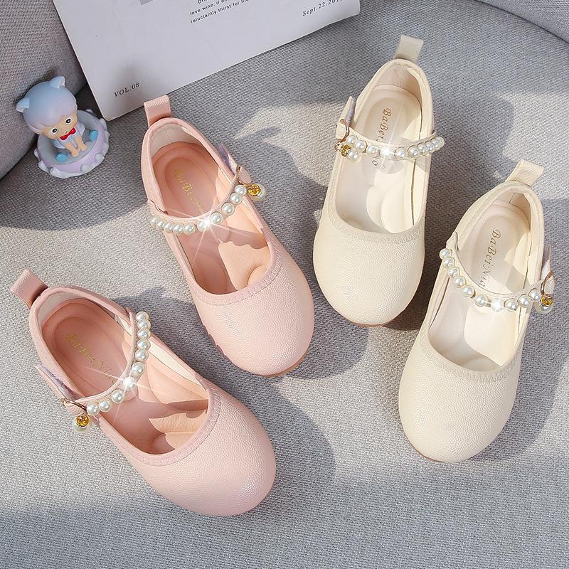 "2024 Summer Girls' Pearl Leather Shoes with Soft Soles for Young Students"
