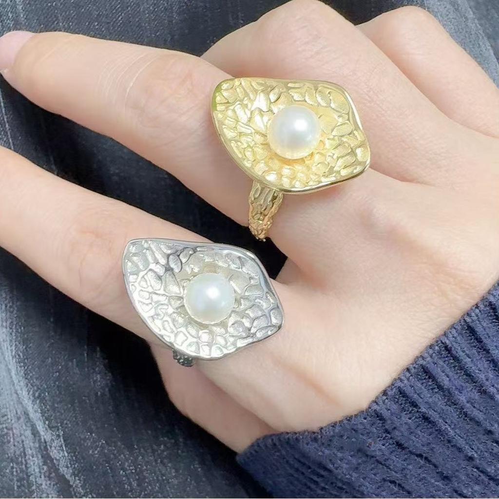 Design Originale Personalità Esagerata Anello in Argento Sterling S925 Perla Naturale Donna Texture di Nicchia Senso High-End Lusso Leggero
