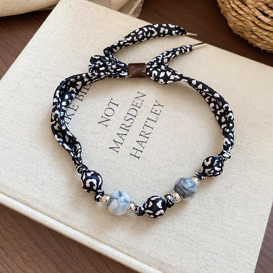 Retro Ceramic Glazed Stone Heart Pendant Necklace - Elegant Fashion for Women