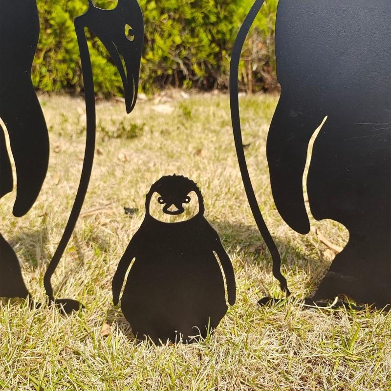 3D Penguin Yard Decoration Garden Stakes Ornaments Christmas Indoor Outdoor Silhouettes Garden Lawn Yard Decoration