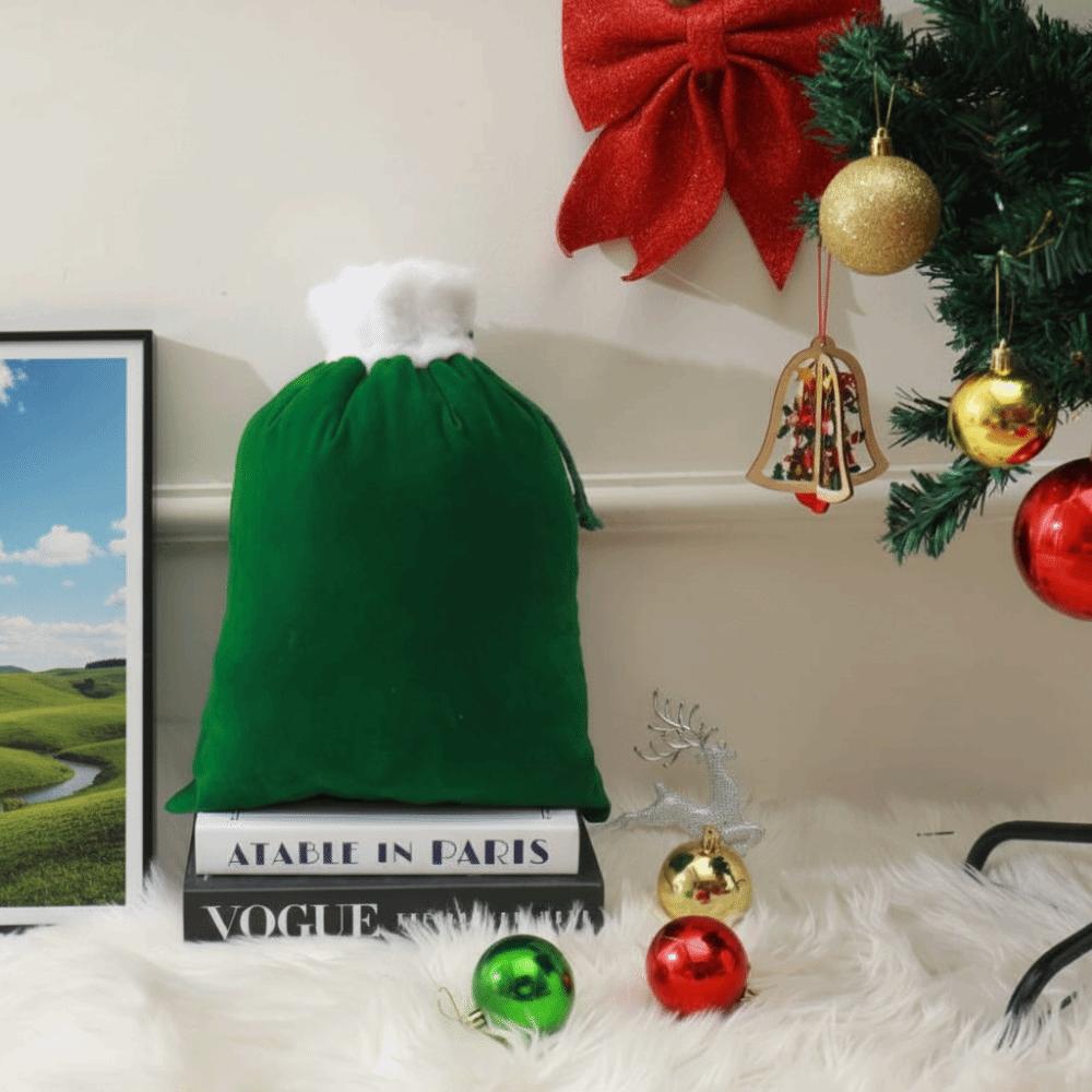 

Reusable Christmas Gift Bag Furry Texture Furry Bag Decorative Drawstring Bag Holiday Season зелений