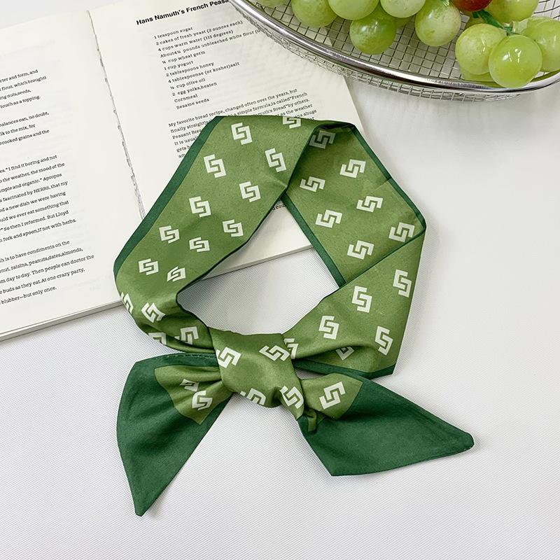 Silk scarf, long strip, high-end green tie, thin and narrow scarf, hair tie bag, decorative streamer, gift box, ribbon, waist belt.