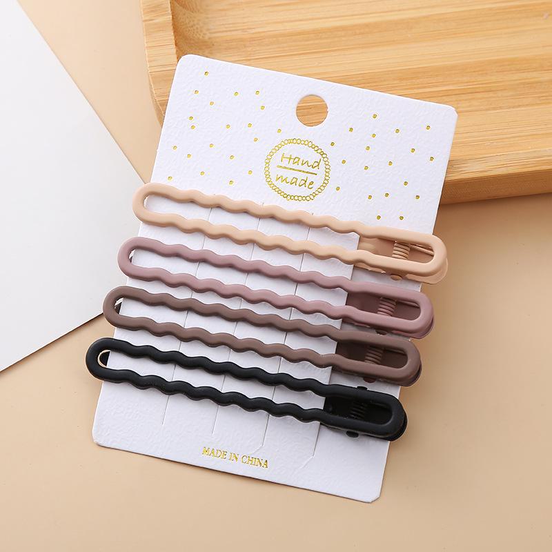 

Металлическая шпилька для волос в корейском стиле для женщин: Цвет молочного кофе, бесшовный зажим для челки «утконос», головной убор с боковой застежкой. Wave Square, 4-piece set