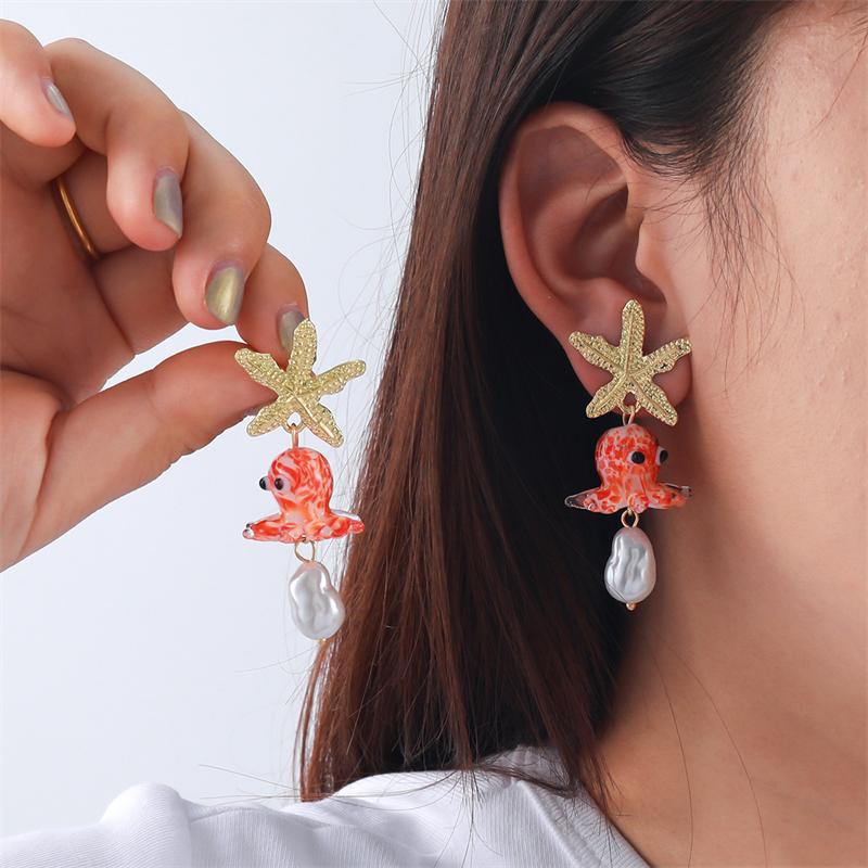 

Creative 3D Octopus Earrings for Women Elegant Imitation Pearls Metal Starfish Pendant Earrings Summer Beach Party Jewelry