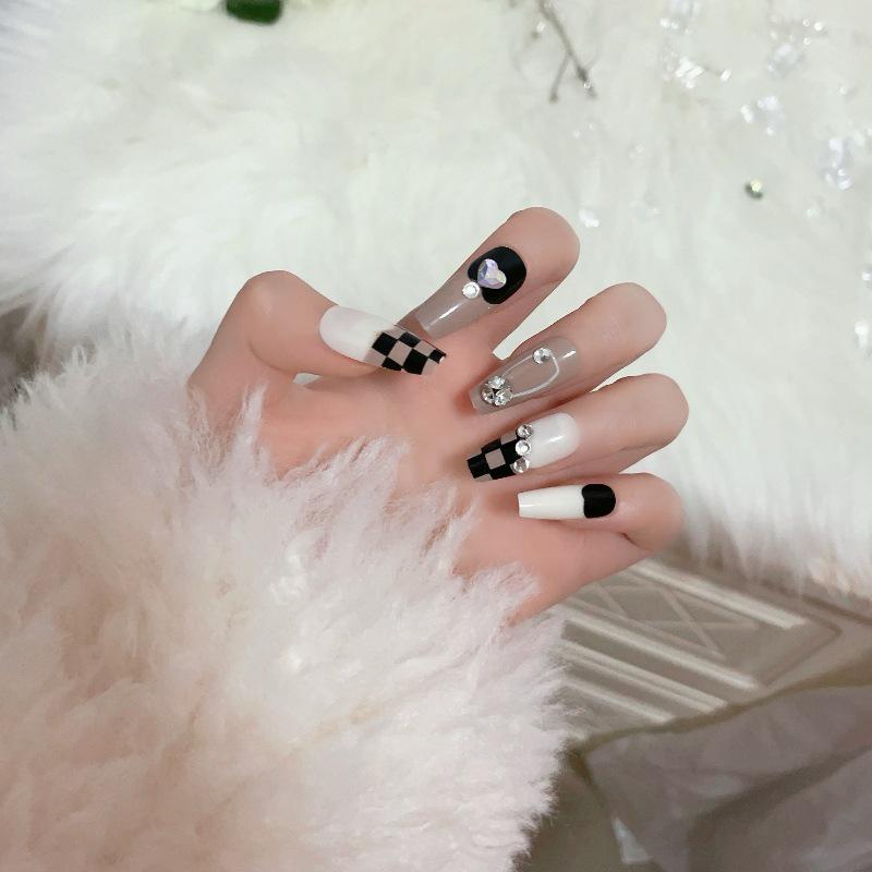 Luxurious Handmade Translucent Nail Tips for Autumn/Winter – Soft Texture, High-Class Feel