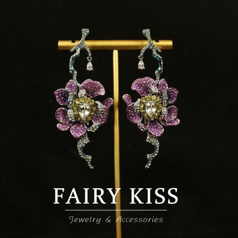 Exquisite and Densely Inlaid with Diamond Branches, Flower Light Luxury Stud Earrings, French Creative Jewelry, Earrings, Antique Earrings