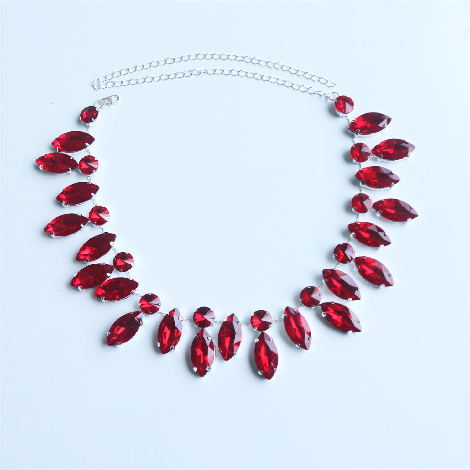 

New Fashion Accessories, High-End Atmospheric Necklaces, Luxury Dinner Party Necklaces красный