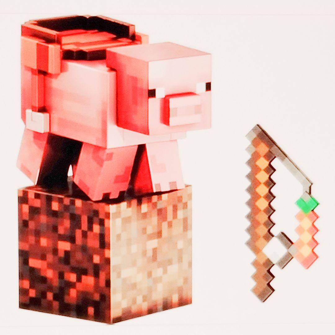

[USED] Mattel Minecraft Diamond Level Pig Action Figure