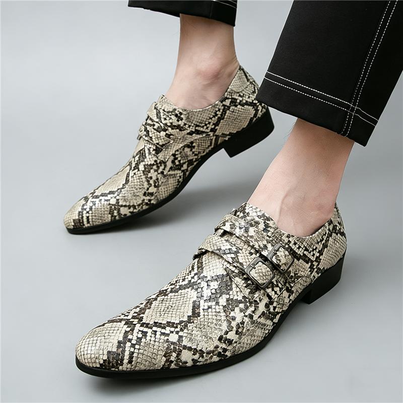 Britain New Gentleman Pointed Snakeskin Pattern Casual Shoes for Men Designer Monk Strap Loafers Formal Wedding Dress Footwear