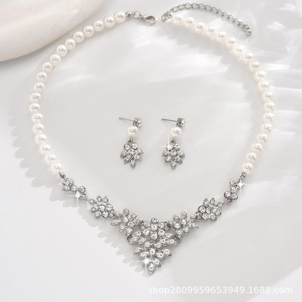 Alloy Rhinestone Wedding Necklace Earrings Bridal Wedding Accessories Banquet Ladies Jewelry
