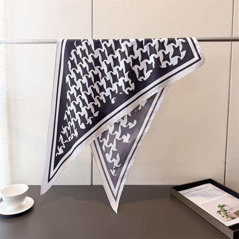Vintage Plaid Triangle Scarf Imitation Silk Printing Sunscreen Shawl Waist Scarf Silk Scarf Scarf Headscarf Women