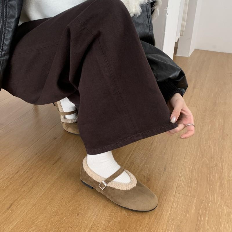 High-end quality 2025 autumn and winter new round head with Mary Jane shoes versatile flat-bottomed plush warm fluffy shoes