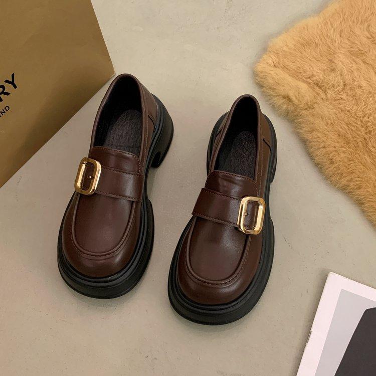 

Женские лоферы на платформе 2025 новая осень колледж британский стиль маленькие кожаные туфли один педаль одинарные туфли Мэри Джейн женская обувь 40