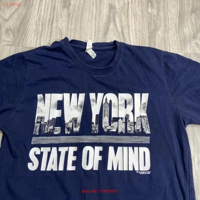 New York State of Mind T Shirt Small S Navy Blue  Slim Fit City Vintage Washed Slightly Fashion Soft Stretched Versatile