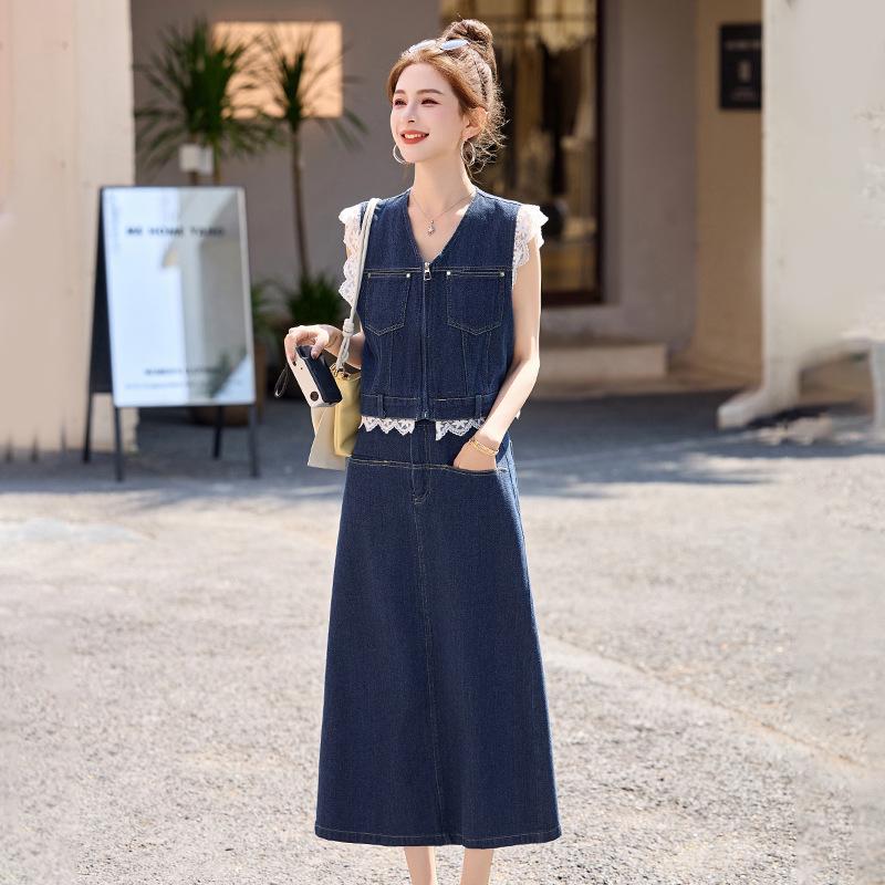 

Summer 2025 Fashion Women s Denim Vest & Skirt Set L (115-125 jin)