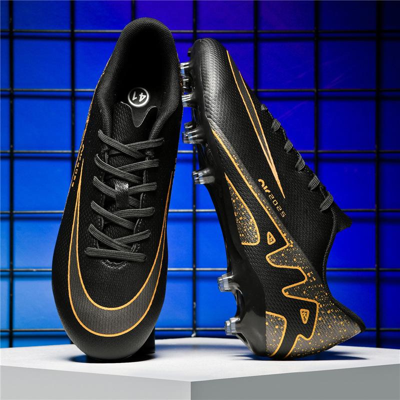 Manufacturer Help 2025 Low-top Pink Football Shoes Men's and Women's Long Nail Sneakers Short Broken Nail Football Training Shoes