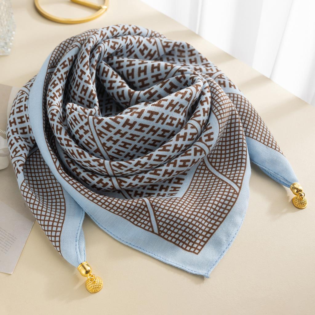 Winter Warm Scarves, Shawls, Classic Plaid Straps, Cardigans, And Warm Blankets For External Use