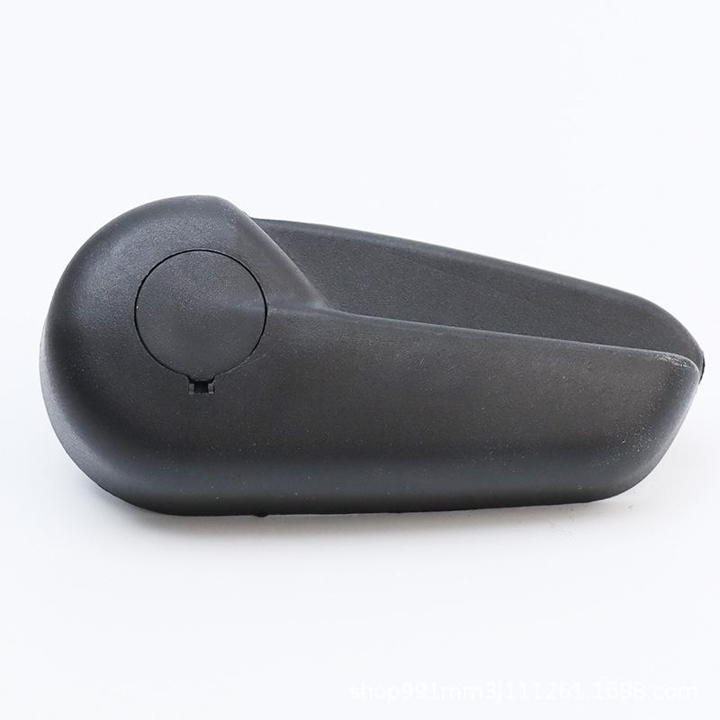 The 6M2116B626 is a compatible hood release handle switch for Ford Mondeo and S-MAX models.