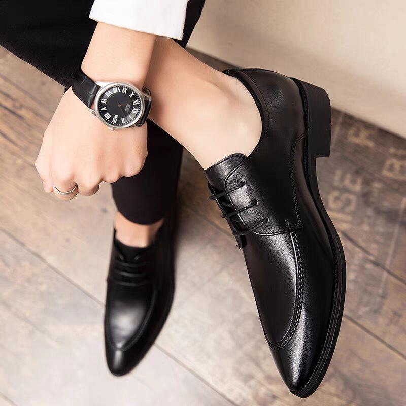 Nuove Brogue Classiche Retrò da Uomo Scarpe da Lavoro in Pelle con Lacci da Uomo Scarpe Piatte Formali da Ufficio da Uomo Scarpe Oxford per Matrimoni e Feste da Uomo