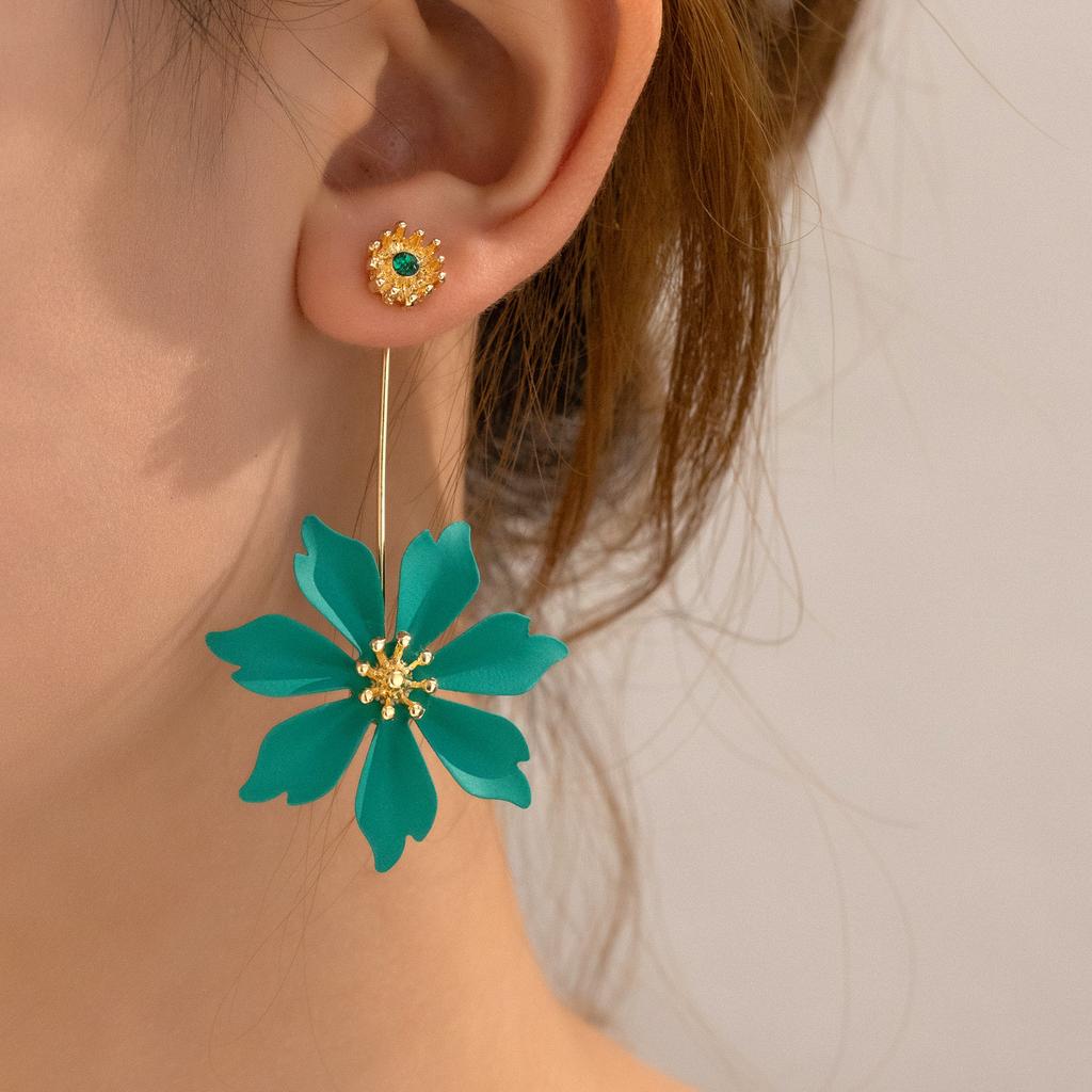 Fashionable Long Flower Earrings