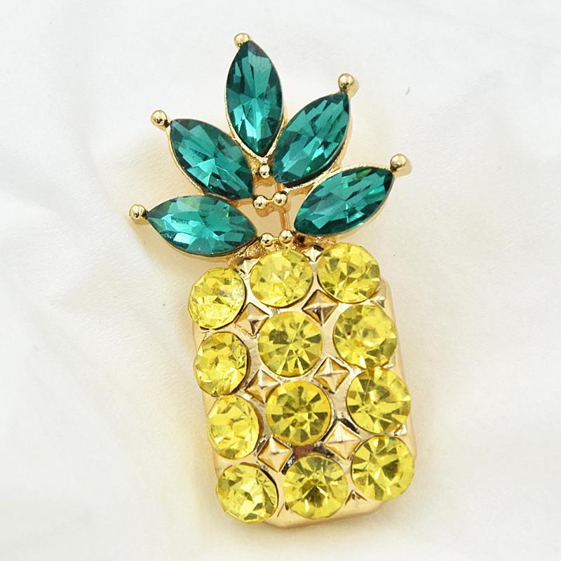 Trendy Gold Pineapple Brooch: Stylish Women s Lapel Pin Other