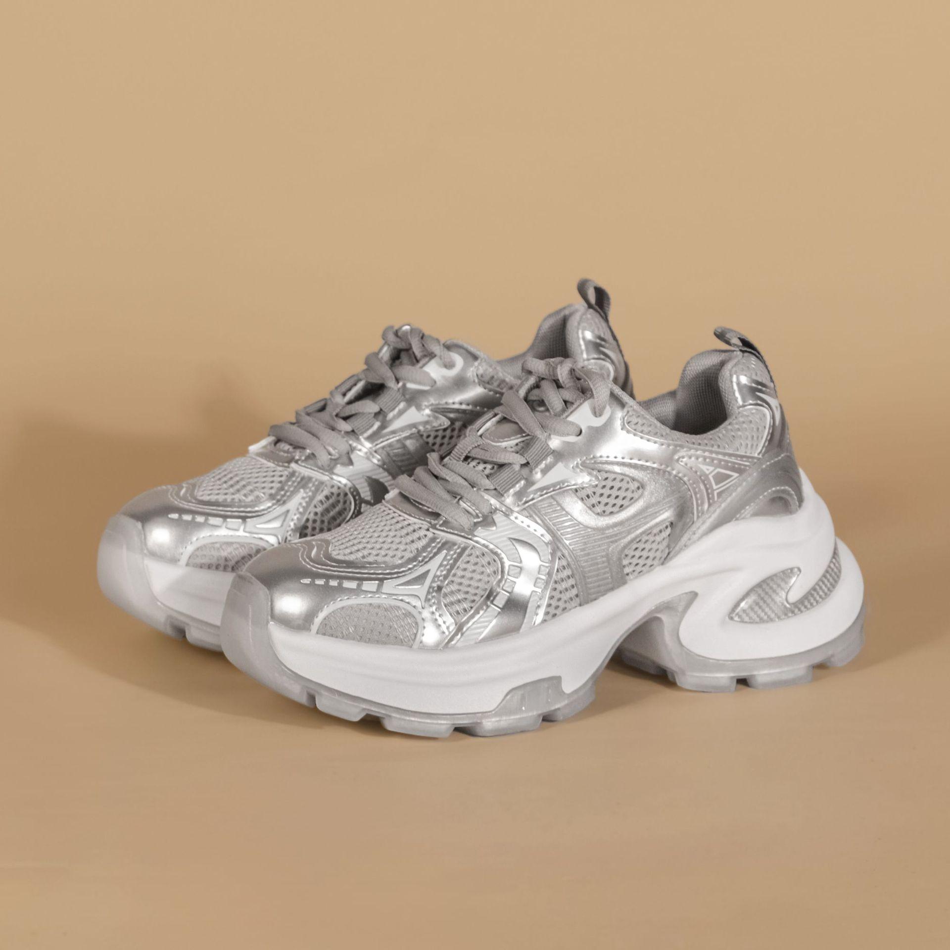 

Grape mother comfortable thick-soled dad shoes sports shoes summer light models women s color matching design women s shoes soft soles are not tired 35