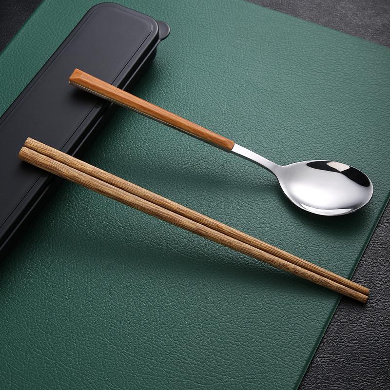 

Chopsticks spoon set, one chopstick per person, portable tableware, student storage box, fork, single wooden chopsticks three-piece set