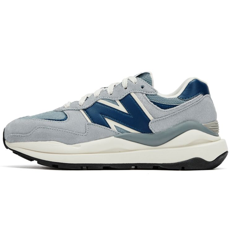 

New Balance 57/40 Eclipse Metallic Gold Women s W5740LX1 35