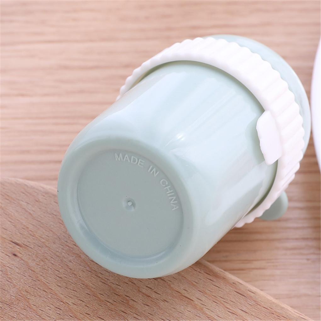 Cartoon Plastic Toothpick Holder Dispenser Home Portable Toothpick Case Box Kitchen Table Decor Randome Color