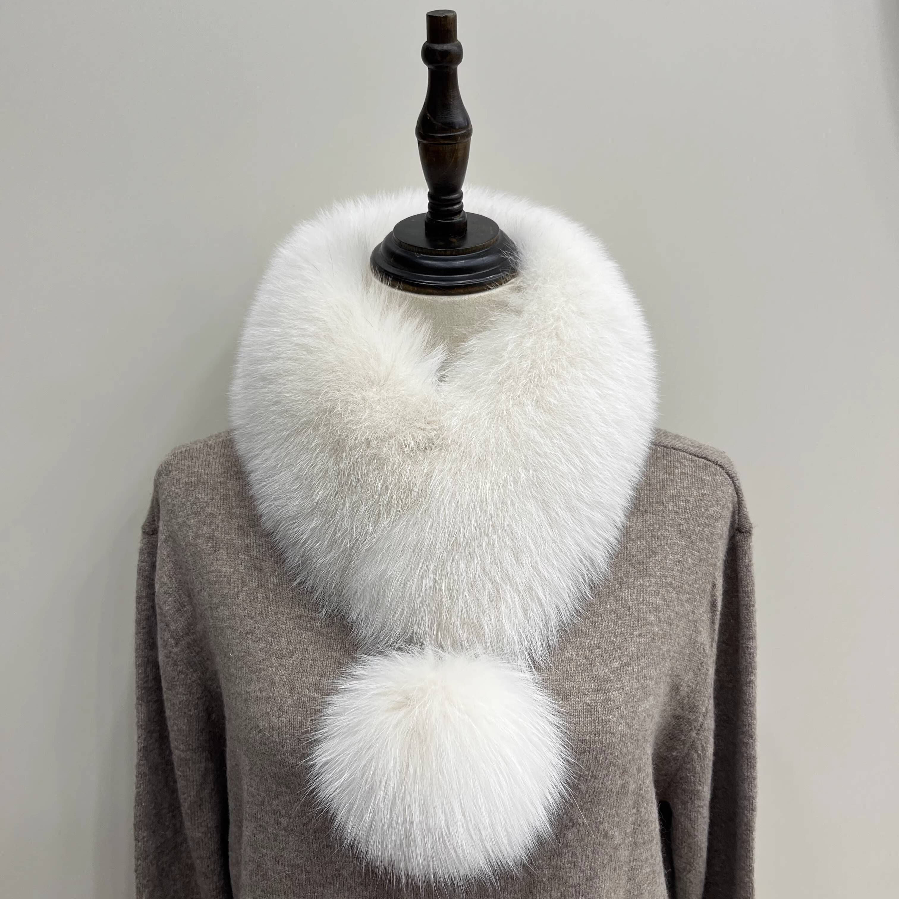 

Real Fox Fur Scarf Fashion Fur Neck Warmer For Women Winter Fluffy Rex Rabbit Fur Scarf Warm Accessory Down Jacket Large Scarf 58CMX13CM