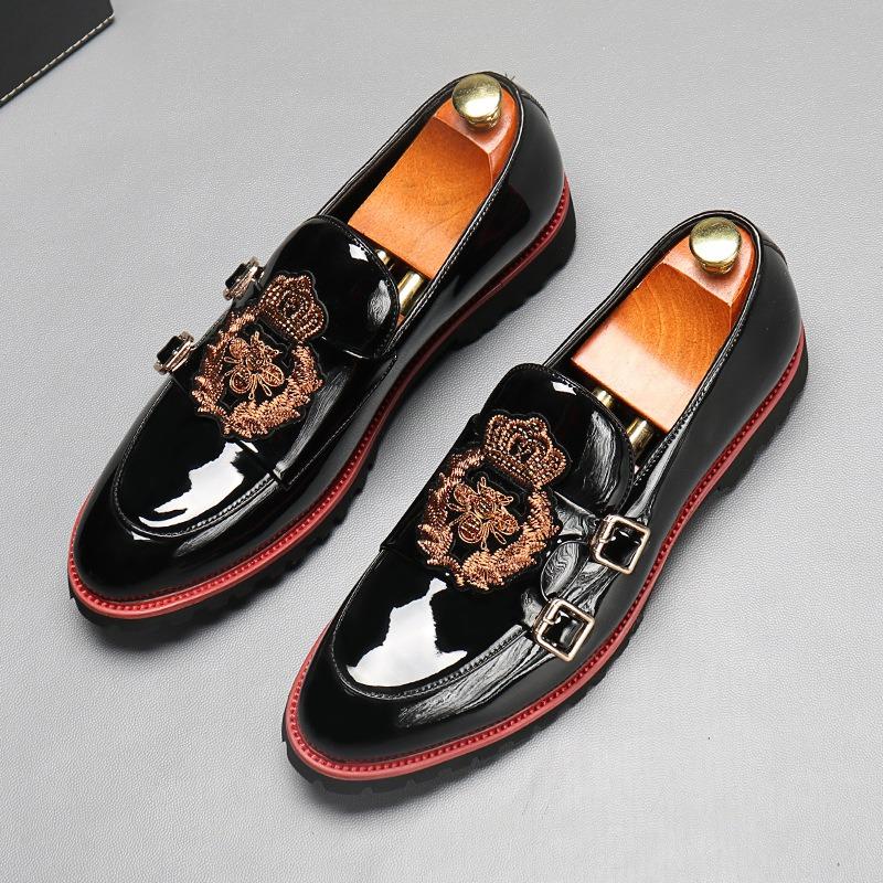 Fashion Embroidery Men's Loafers Luxury Patent Leather Casual Shoes Designer Business Shoes Brand Men's Shoes Zapato Para Hombre