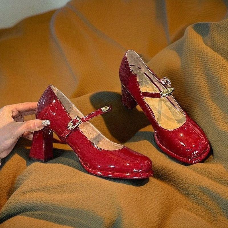 

Весенне-осенние новые туфли-лодочки с круглым носком, толстым каблуком и пряжкой, модные, с мелким вырезом, женские новые модели 40 бордовый