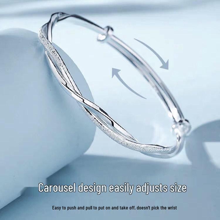 Women's Möbius Twist Sand Shimmer Bracelet - Creative Braided Design