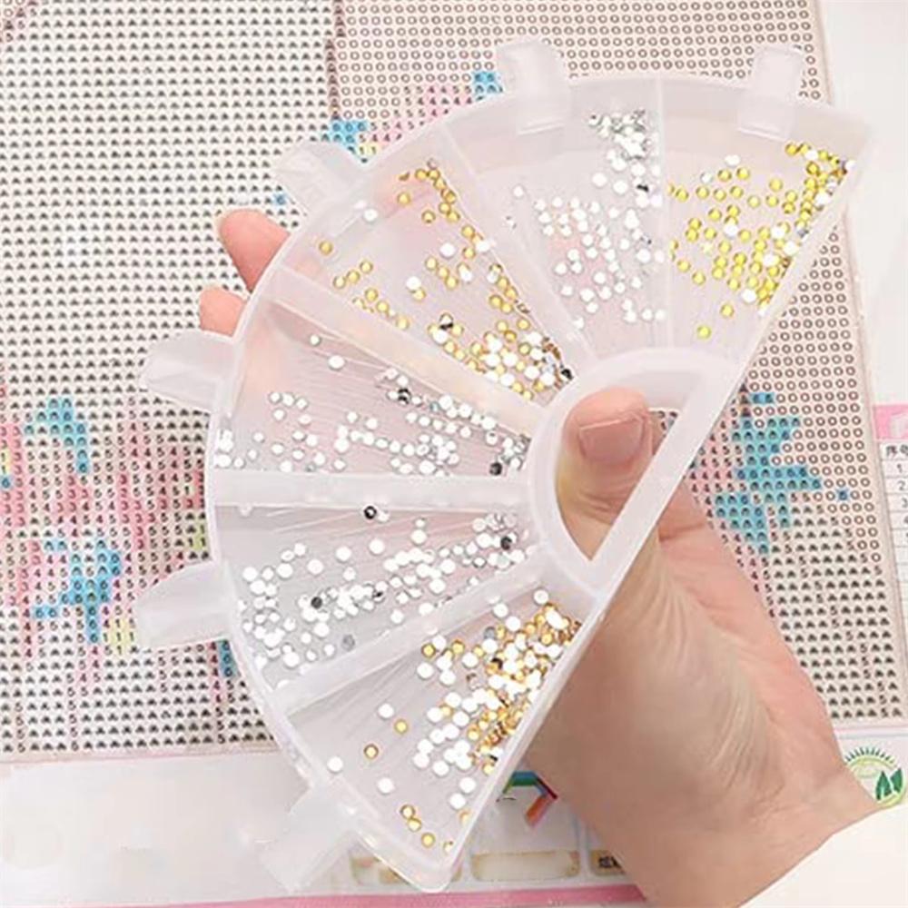 Diamond Painting Tool Kit with Fan Shaped Sorting Tray Wax Pads Craft Pens Scraper Brush Stands and Spoon for Rhinestone Art DIY Supplies