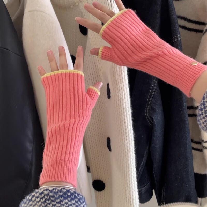 

Student Knitted Scarf & Fingerless Gloves Set One Size