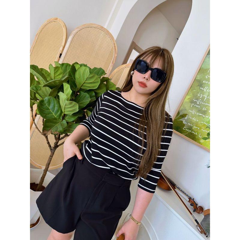 

Miss Biggie Fashion Plus Size Slim Looking French Atmosphere Horizontal Bar Ponte-De-Roma off-Neck Three-Quarter-Length-Sleeved T-shirt White Stripes on black background XL