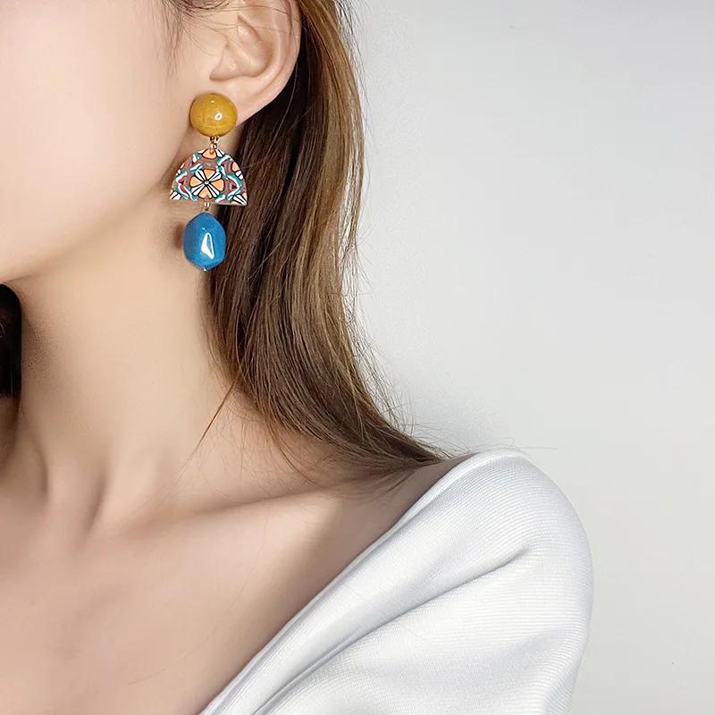 Vintage Bohemia Yellow and Blue Geometric Circle Acrylic Earrings for Women Charm Fashion Baroque Stud Jewelry Accessories Gifts