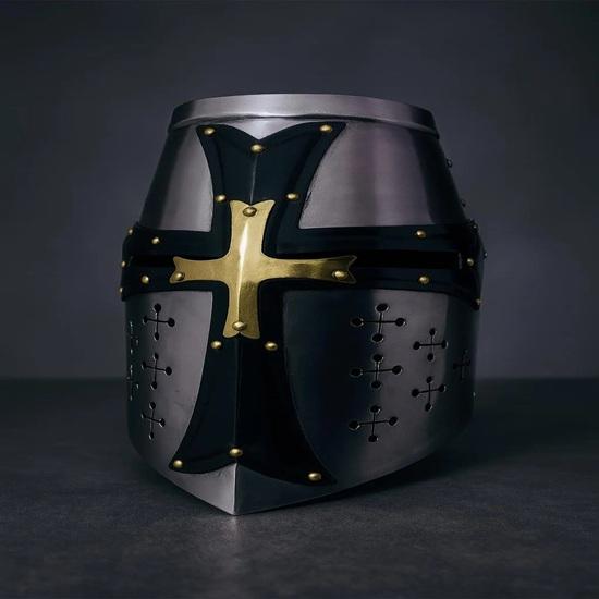 Håndlaget middelaldersk 1300-talls stormhjelm Perfekt for renessansemesse, Cosplay, LARP, Halloween-kostyme Autentisk stålrustningsreplika