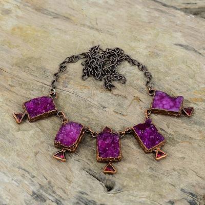 Collier en druzy rose, collier en tourmaline rose brute, collier en cuivre électroformé, collier à chaîne réglable, bijoux en pierres précieuses électroformées