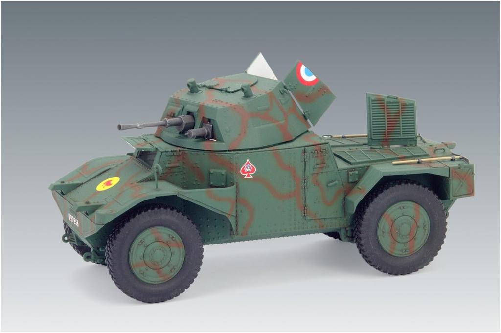 ICM 1/35 French Panhard AMD-35 178 Armored Car Plastic Model