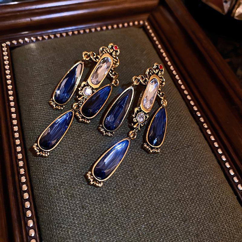 Elegant French Court Style Rhinestone Teardrop Silver Earrings for Women