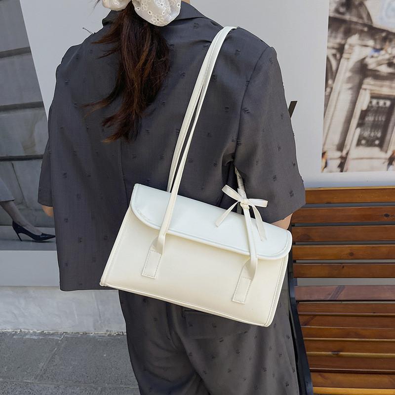 Street Style Pu Kleine Schultertasche Mit Klappe Für Den Täglichen Gebrauch