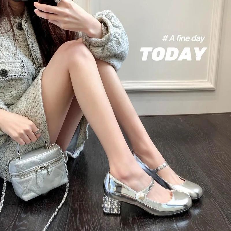 Fashion Shoes for Women Mary Jane Woman Footwear Gothic Round Toe with Medium Heels Diamond Crystals Rhinestone Pearl Popular Stylish