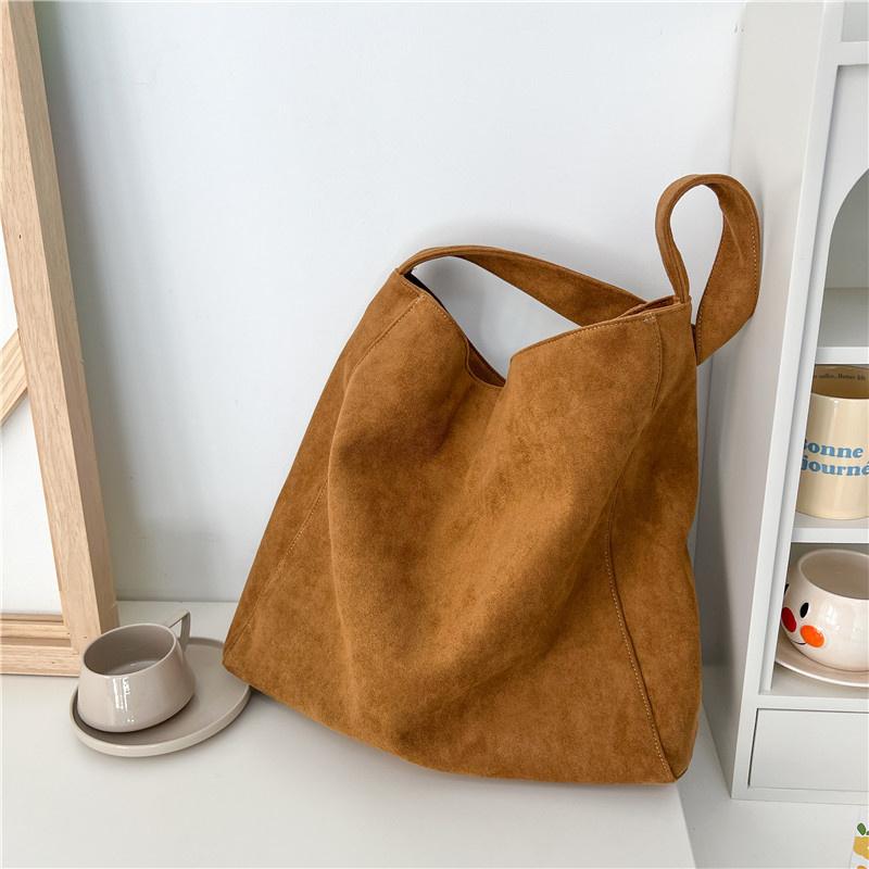 Women Large Capacity Shoulder Bag Suede Trendy Bag Fashion All-Match Bag for Daily Office Use Solid Color Handbag