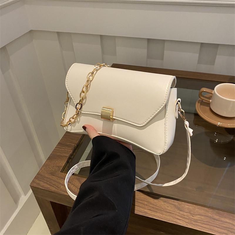 Summer 2024 Fashionable Chain Shoulder Bag With Lock Buckle Small Square Bag
