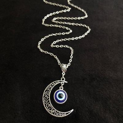 Vintage Punk Evil Eye Necklaces  Blue Eyeball Connect Exaggeration Multiple Dense Evil Eyes Necklace