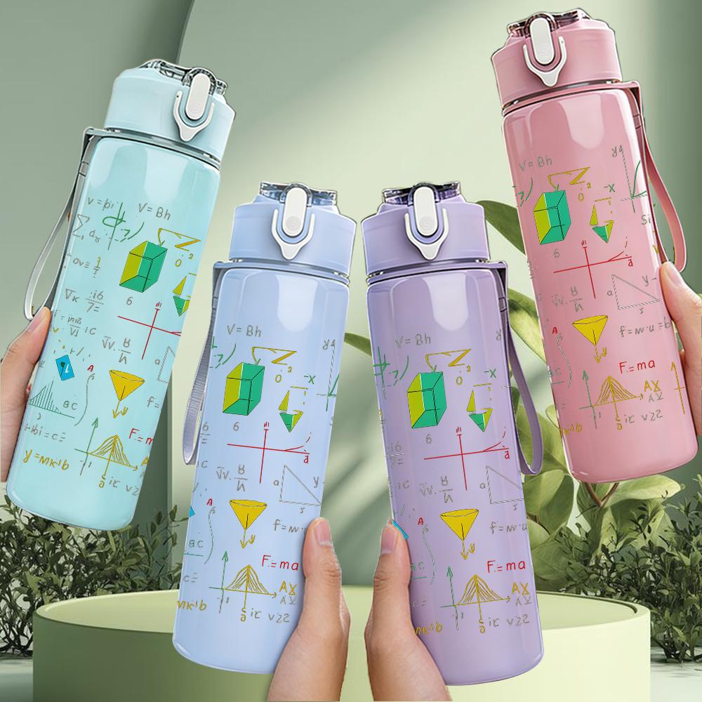1PC Multicolor Doodle Letter 750ml Color Plastic Sports Water Bottle Leakproof Flip Straw Lid For Sports Office Home Use