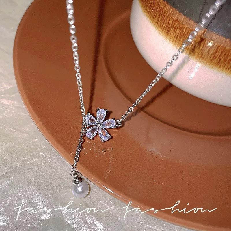 Female Niche Temperament Versatile Flower Tassel Necklace