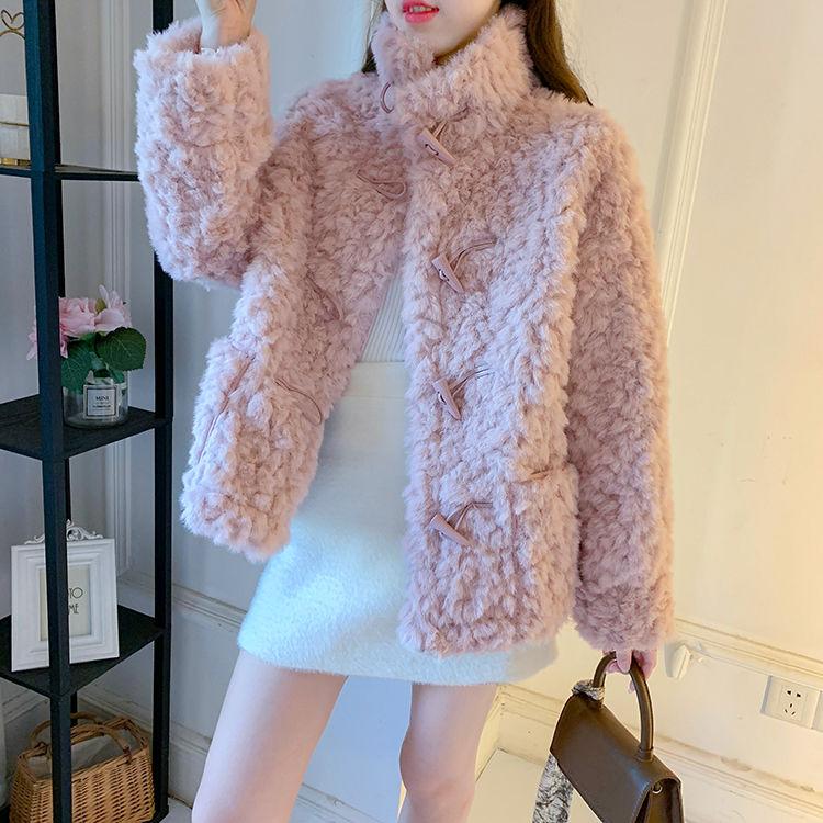 Women's Short Thickened One-piece Woolen Coat with Horns and Lambskin Winter